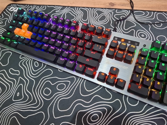 продам клавиатуру A4 Tech Bloody (1)
