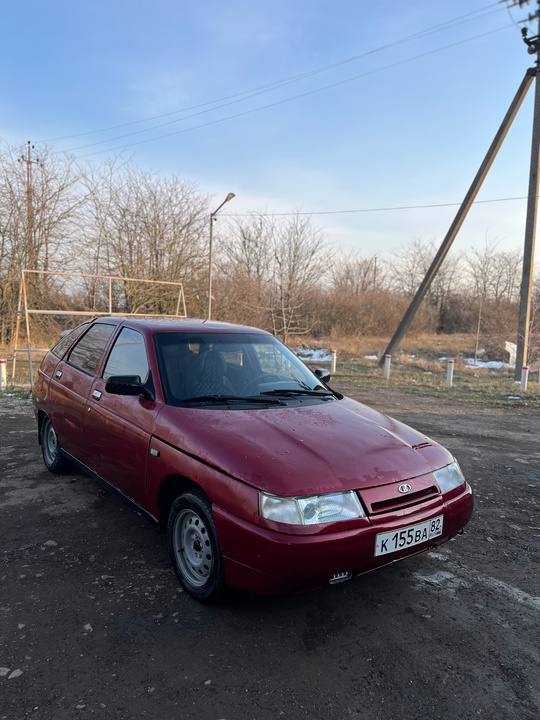 Продам Ваз 2112
Состояние хорошее
Мотор,  (2)
