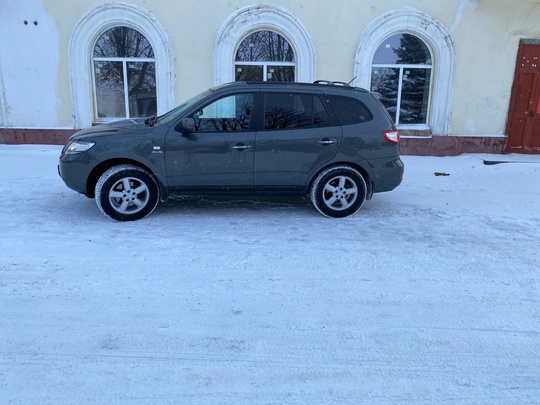 HYUNDAI Santa Fe 
Год выпуска (3)