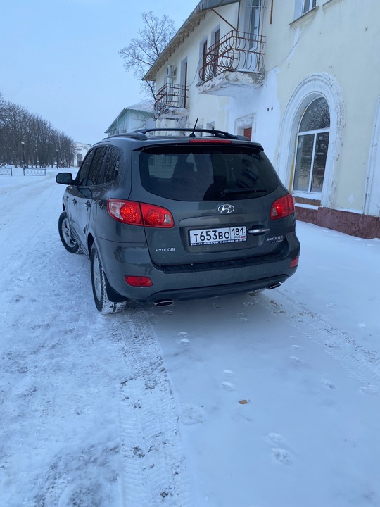 HYUNDAI Santa Fe 
Год выпуска (4)