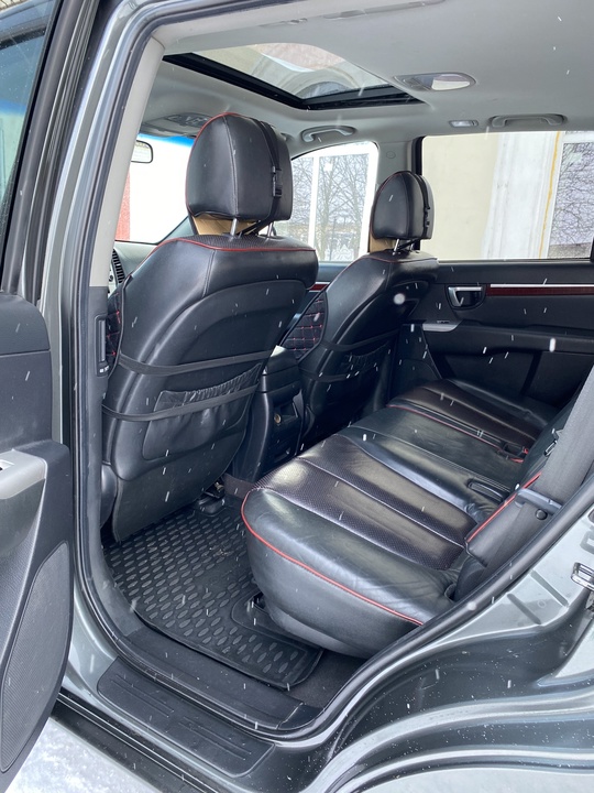 HYUNDAI Santa Fe 
Год выпуска (7)