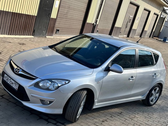 Продам Hyundai i30
2011 год
1.6 бензин (1)