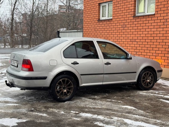 В продаже Volkswagen Bora 
1.9 (4)