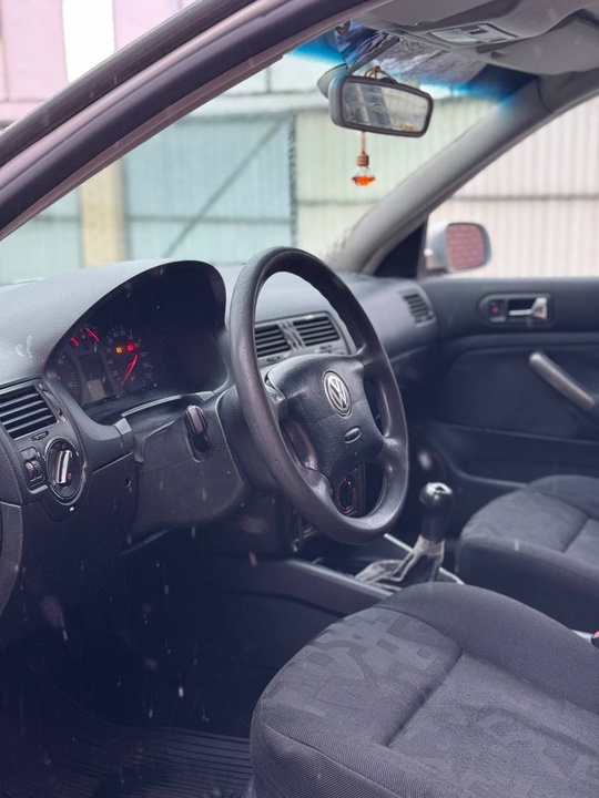 В продаже Volkswagen Bora 
1.9 (8)