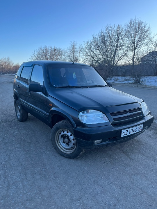 Шевроле Нива /Chevrolet Niva 
2004 (2)