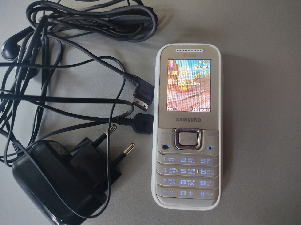 Телефон Samsung GT-E1232B в отличном