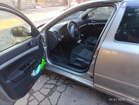 Продам личное авто Шкоду Октавия (5)