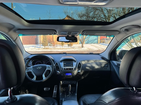 Продаю личный автомобиль,полный привод 4Х4
Hyundai (6)