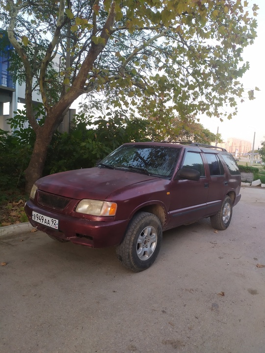 Chevrolet Blazer 2.2 МТ  1998год

Продам