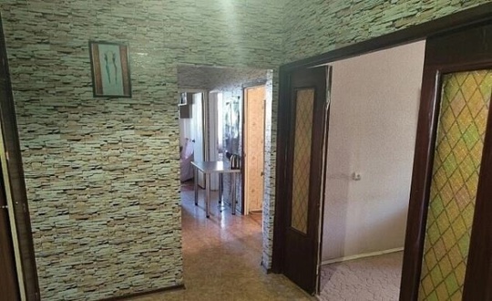 Продается 3 - х комнатная (3)
