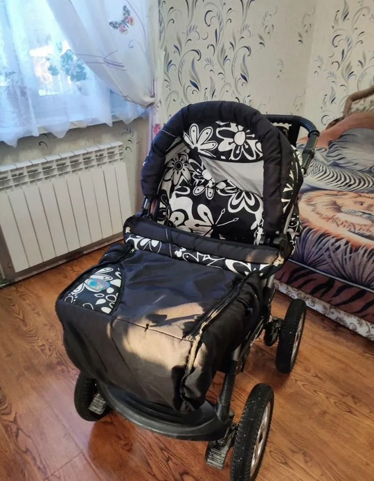 Продам универсальную коляску (зима-лето), коляска (1)