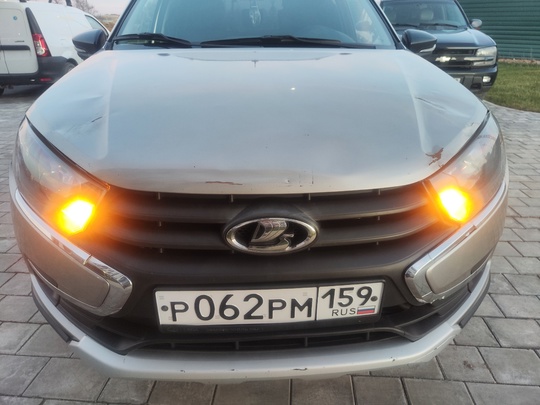 Лада Гранта Кросс 2019г.
В автомобиле (5)