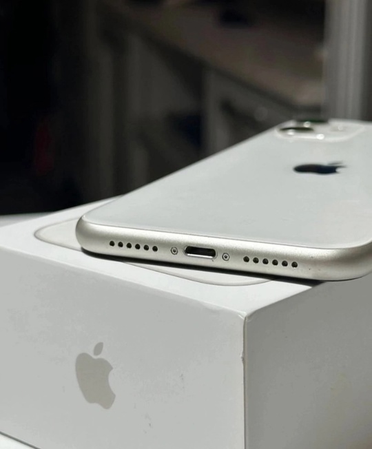 iPhone 11 128 gb
Идеальное состояние
В (4)
