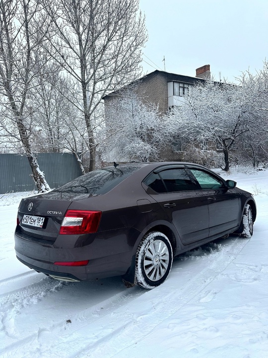ПРОДАМ SKODA OCTAVIA 
2015 года!
Коробка (3)