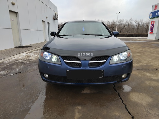 Продам Nissan Almera n16 хетчбэк. (1)
