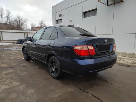Продам Nissan Almera n16 хетчбэк. (3)