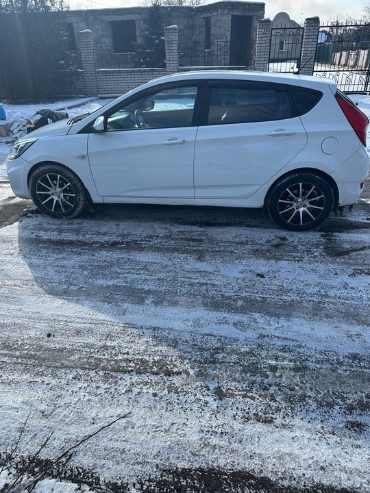 ПРОДАМ HYUNDAI SOLARIS
2013 ГОДА АКПП
Пробег (4)