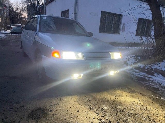 ВАЗ 2110,дно пороги живые,на учете,запретов