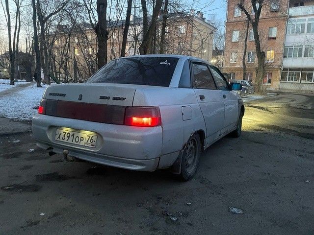 ВАЗ 2110,дно пороги живые,на учете,запретов (4)