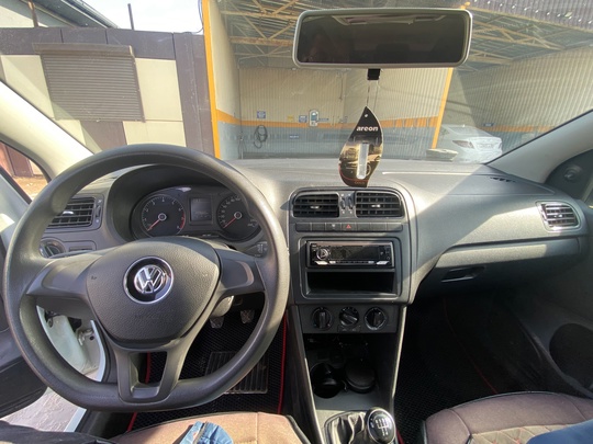 Продам надежный Volkswagen Polo 2018 (2)