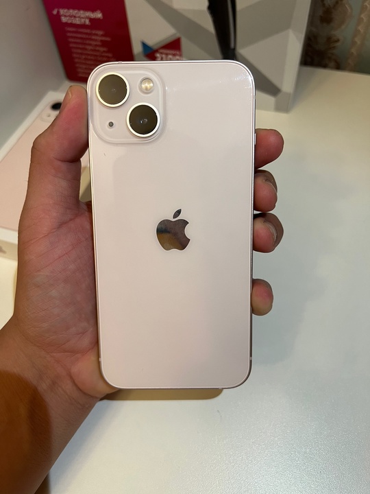 Продам IPhone 13 на 128ГБ (3)