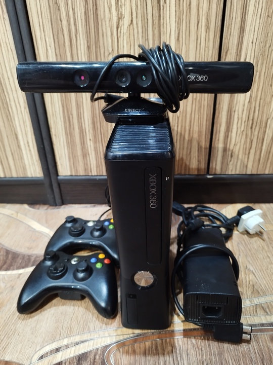 Xbox 360 прошитый freeboot 320 (1)