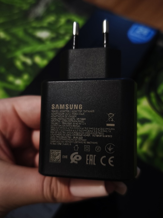 В продаже Samsung S23 Ultra (1)