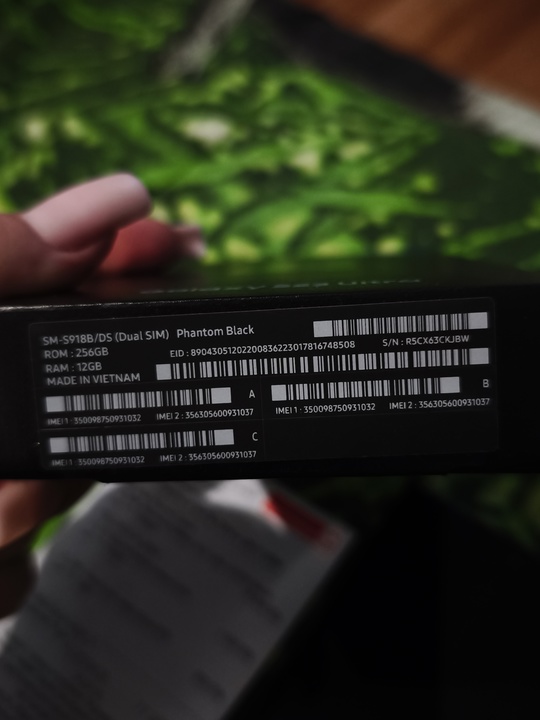 В продаже Samsung S23 Ultra (2)