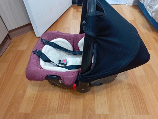 Продам автокресло в хорошем состоянии. (1)