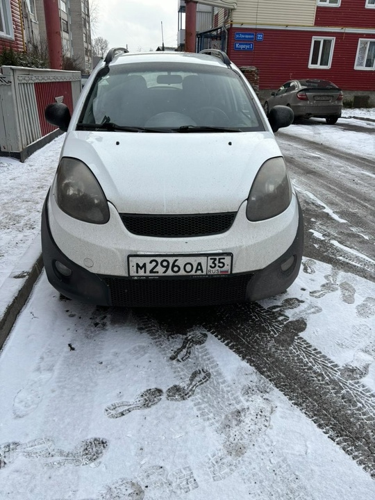 Продам 
Chery IndiS (S18D) 1.3