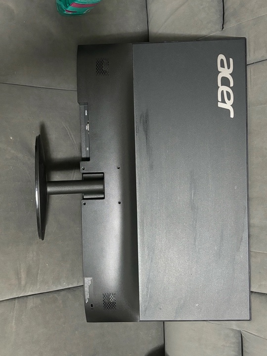 Продам монитор ❗Acer SA272

В хорошем (1)
