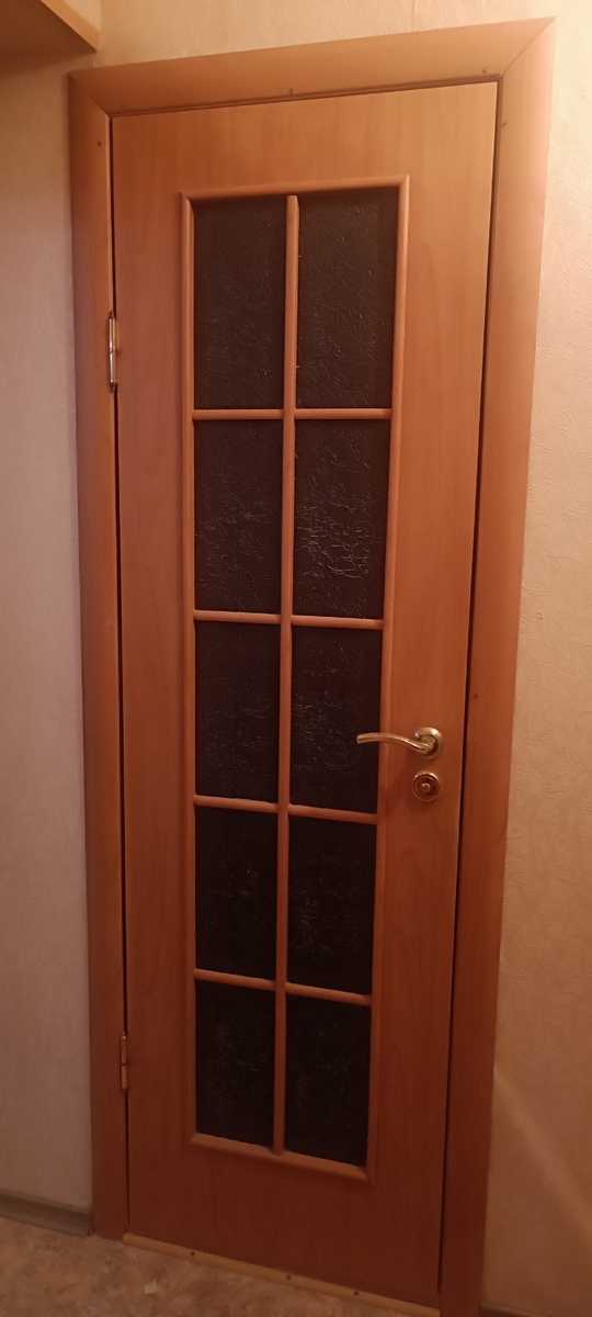 Продам межкомнатные двери с лудками (2)