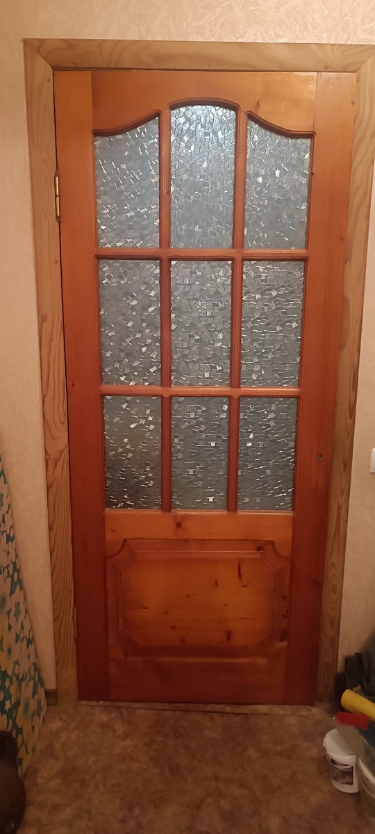 Продам межкомнатные двери с лудками (3)