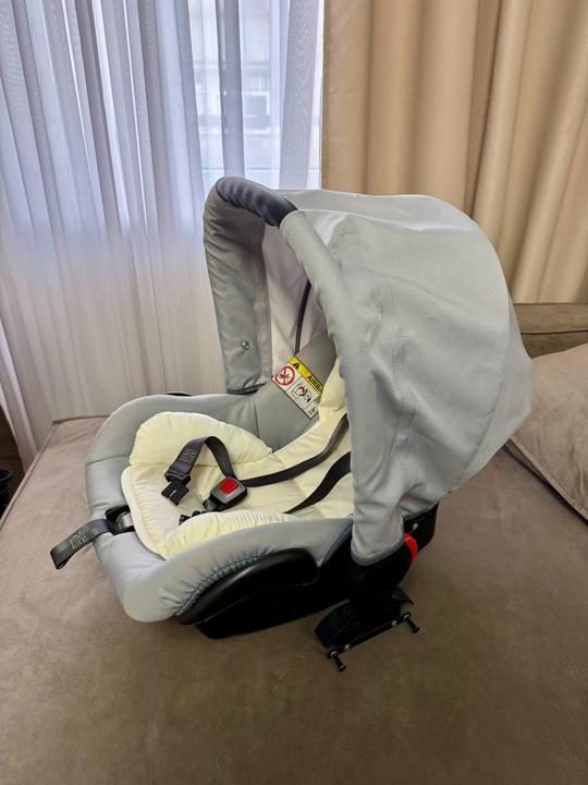 Продам коляску RIKO BASIC BELLA (5)