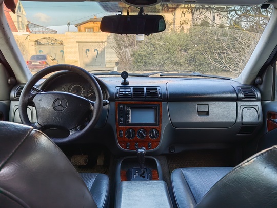 Легендарный Mercedes-Benz M-Class (W163) 1998 (7)