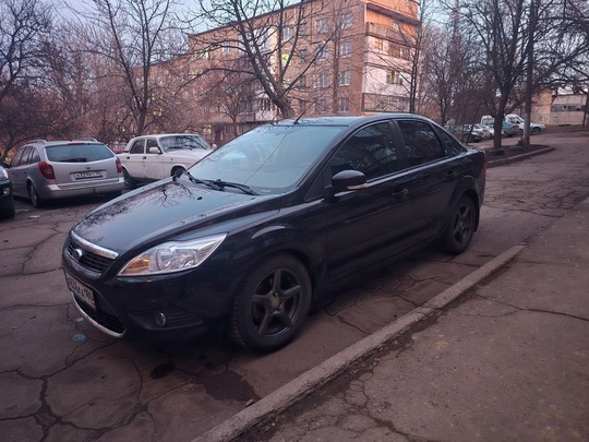 2008год рестайлинг 
210000км. 1.8 механика 