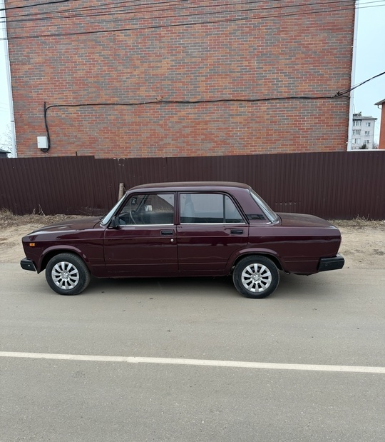 Продам Ваз 2107
Год 2007 пробег