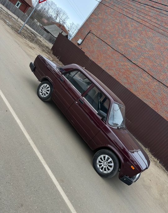 Продам Ваз 2107
Год 2007 пробег (4)