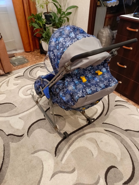Продам
1. детский трёхколёсный велосипед с (6)