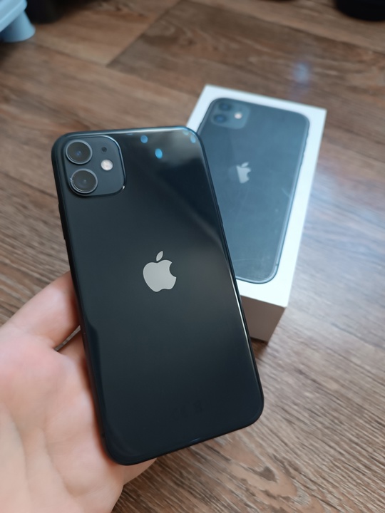 Продам iPhone 11 128Gb Black