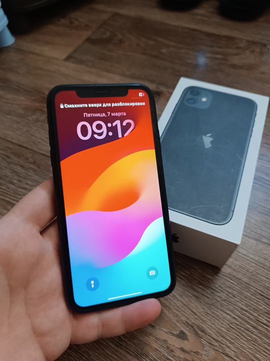 Продам iPhone 11 128Gb Black (1)