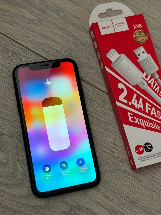 iPhone XR 128gb

Телефон практически в (1)