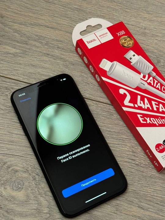 iPhone XR 128gb

Телефон практически в (3)