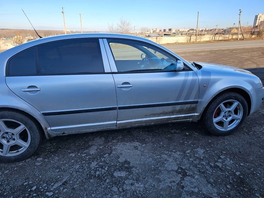 Шкода Суперб 2003г.в.
Двигатель 1.9 tdi (1)