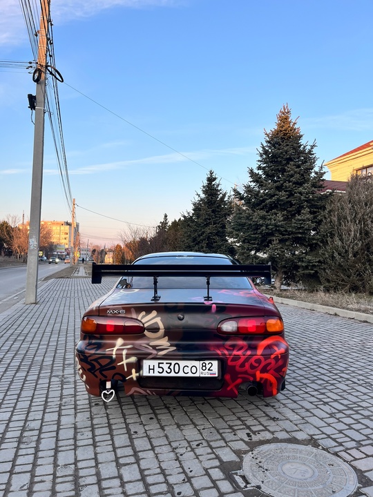 Mazda Mx-6
Обьем 2,5
Сил 200
Пробег 200+
Год (2)
