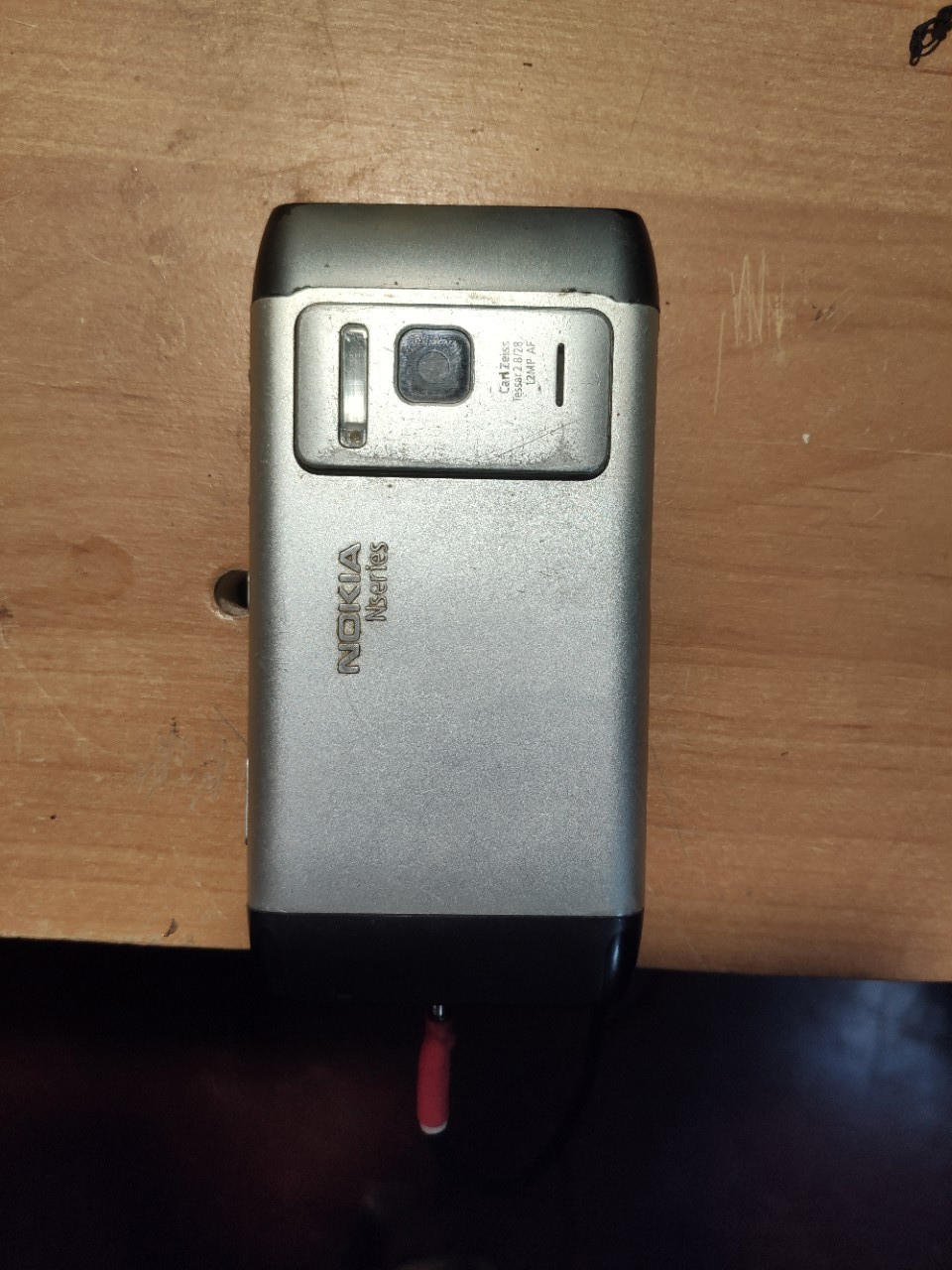 Продам Nokia N8 
Полностью рабочий (3)