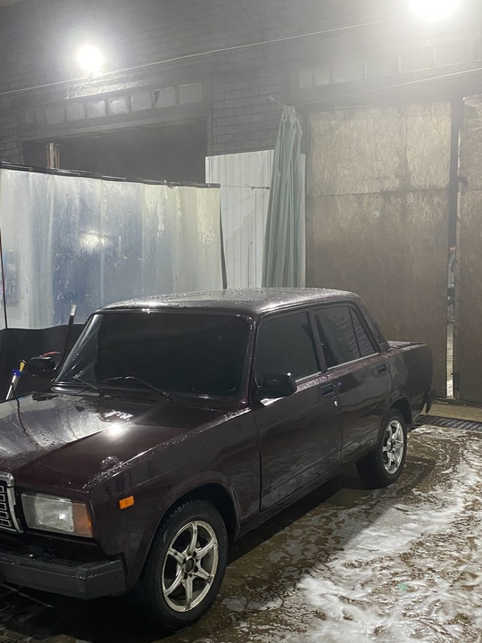 Продам ваз 2107 2008г
Двигатель коробка (2)