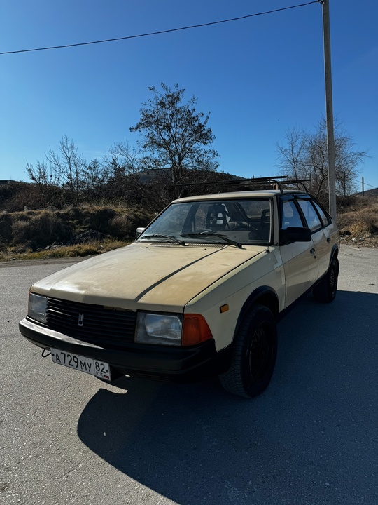 Продам москвич 2141
Год выпуска:1990
Обьем двигателя:1.5(72л.с)
По