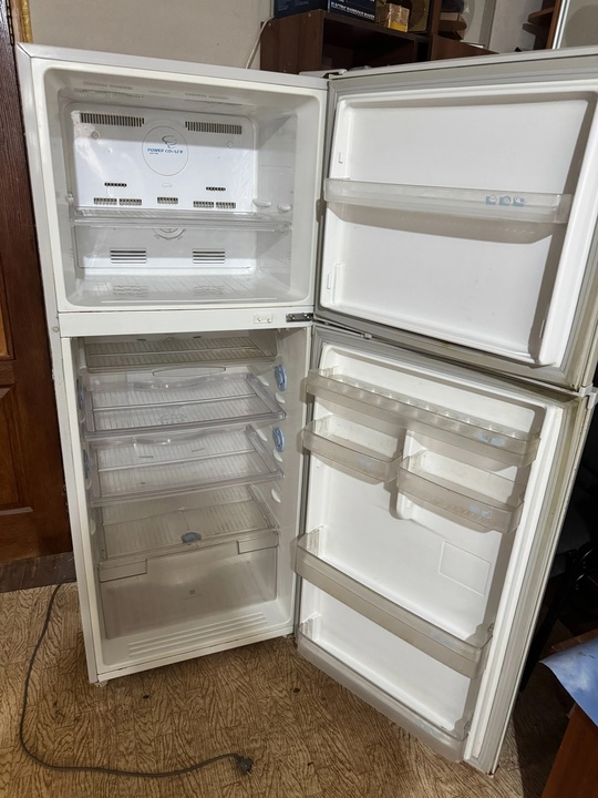Холодильник Samsung No Frost (Сухая (1)