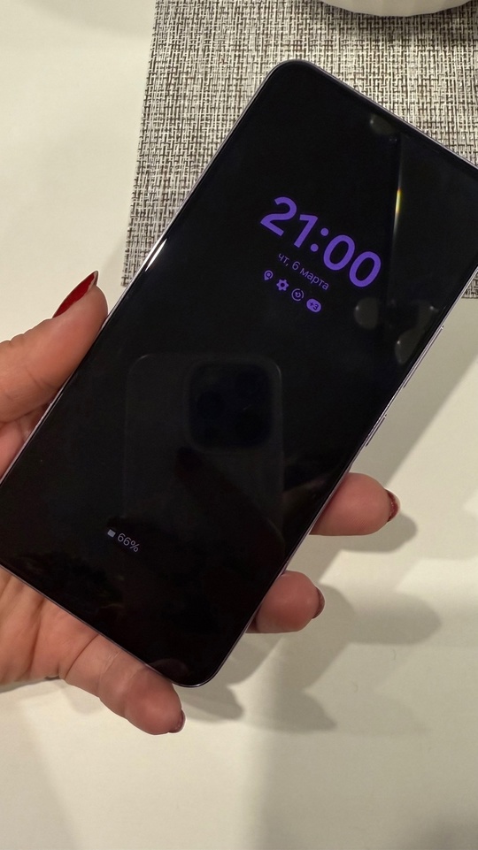 Продам Samsung S22 8/256 в